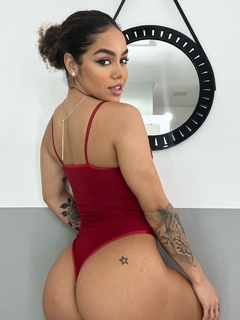 Body Ayla na internet