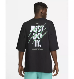 CAMISETA NIKE OVER SIZE TEE - LODZ STORE