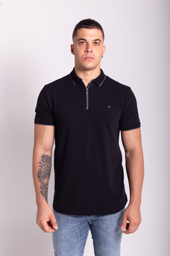 POLO ARAMIS COM ZIPER - PRETO / GELO