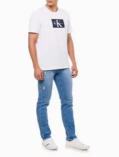 CAMISETA CALVIN KLEIN LOGO RETANGULAR REISSUE - BRANCO na internet