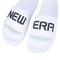 CHINELO NEW ERA SLIDE BRANCO