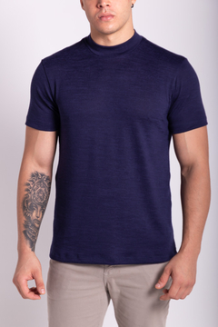 CAMISETA URBÔ - GOLA MEDIA TRICOT DARK - AZUL - comprar online