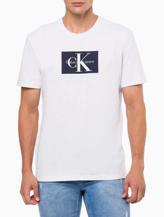 CAMISETA CALVIN KLEIN LOGO RETANGULAR REISSUE - BRANCO