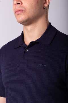 POLO OGOCHI CONCEPT - LISTRA AZUL - comprar online