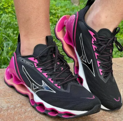 Mizuno prophecy 11 - PRETO E ROSA