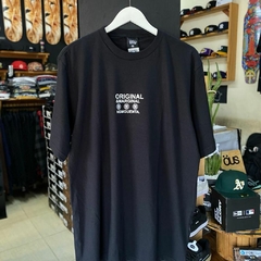 Camiseta Chronic Logo Green 2981 Preta