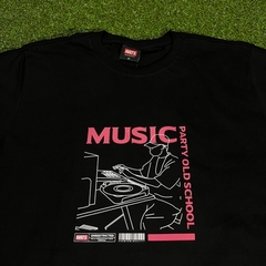 Camiseta Wats Music Preta - comprar online