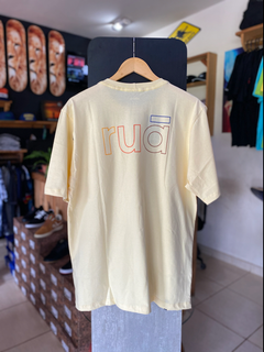 Camiseta Hábito Rua Multicolor Amarela - Zona Norte Skate Shop