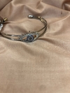 Pulseira olhos