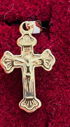 DIJE GF CRUZ DORADA PEQUEÑA CON CRISTO