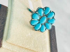 ANILLO PEWTER No.9 CON PIEDRAS AZULES EN FORMA DE FLOR