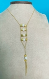 COLLAR GF LARGO CON PERLAS BLANCAS Y PIEDRAS DORADAS