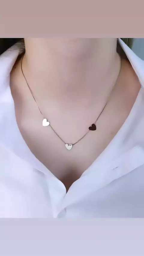 COLAR CORAÇÕES RÓDIO BRANCO - comprar online