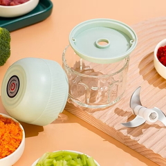 Mini Processador Elétrico de Alimentos Portátil com 3 lâminas de aço inox USB 250 ml Bivolt - Sua loja on-line Onlinemystore.com.br 