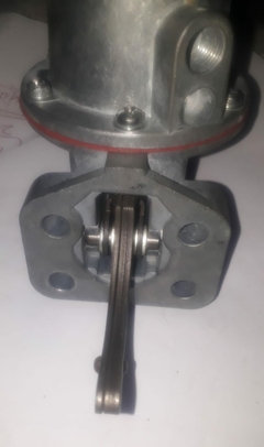 Bomba de Combustivel 18753 Perkins Motor 6354 6 Cils.Fase 4 Flange Com 4 Furos - Equilíbrio Automotivo