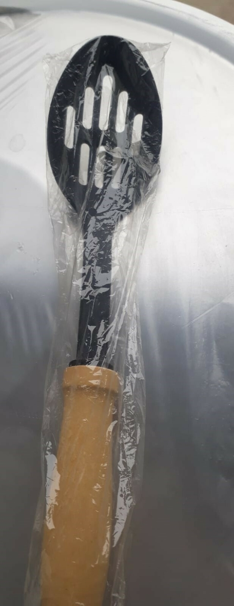 CUCHARA NYLON CABO MADERA