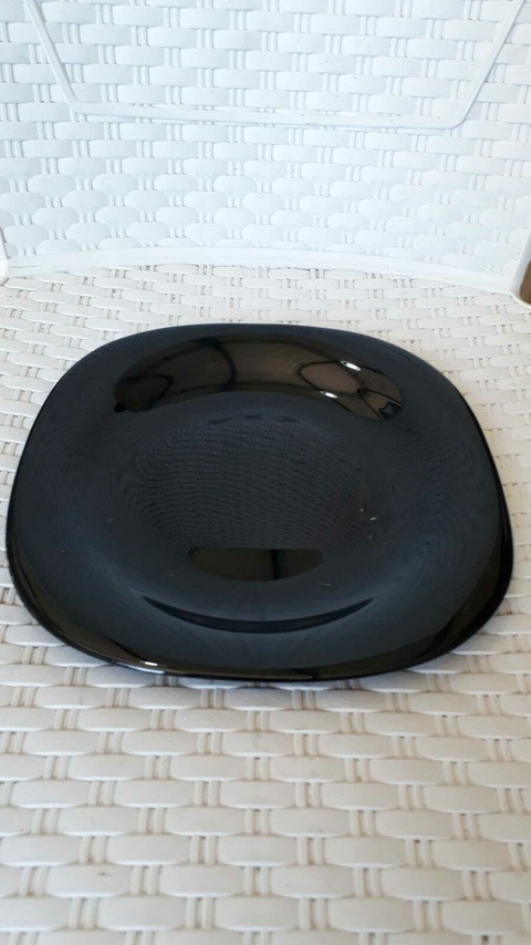 PLATO POSTRE OPALINA CUAD. NEGRO