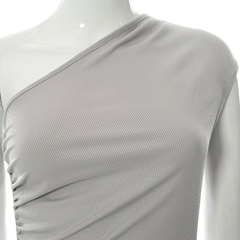 vestido Feminino ombro inclinado sem mangas