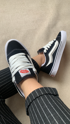 Tenis Vans Old Skool Knu preto e branco linha Premium | forma exata - comprar online