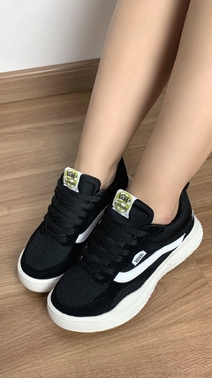 Tênis Vans Ultra Ranger preto linha Premium | forma menor