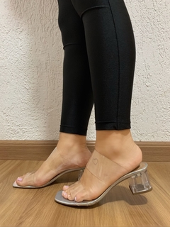 Tamanco Liz holográfico salto cristal 5cm