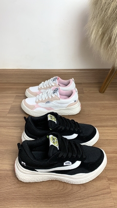 Tênis Vans Ultra Ranger preto linha Premium | forma menor - comprar online