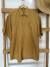 CAMISA MOSTARDA MASCULINA COM MANGA CURTA - comprar online