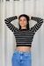 blusa de trico listrada ombro a ombro