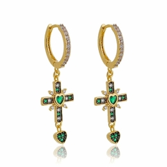 Brinco de Argola Cravejado com Zircônia e Cruz com Pedra Verde Banhado em ouro 18K