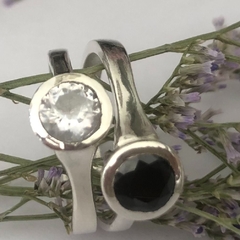 Anillo Petit en internet
