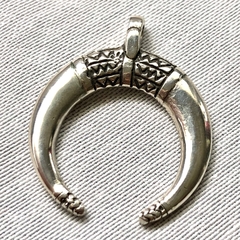 Dije Luna Invertida - tienda online
