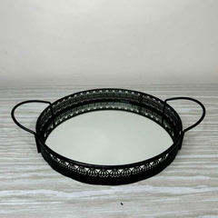 BANDEJA CHLOE REDONDA CON MANIJAS NEGRA ESPEJO - comprar online
