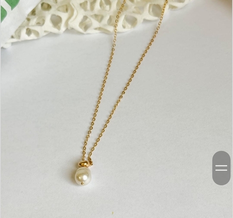 Colar longo com pingente de pérola - comprar online