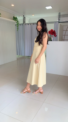 ONJUNTO DE BLUSA REGATA CROP E SAIA MIDI - lojaliviamodas