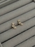 Brinco ear cuff flores dourado