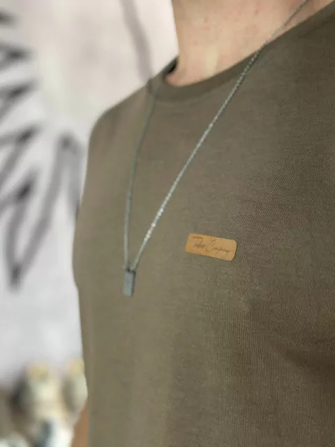 Camiseta Tribos Ex. Couro Recorte Reto Marrom