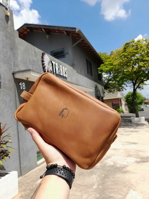 Necessaire Tribos Couro Whisky