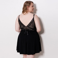 Camisola Sabrina Plus com Renda e Joia - Camila Bastos Moda