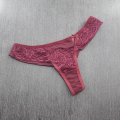 Tanga Fio Duplo Detalhe em Renda