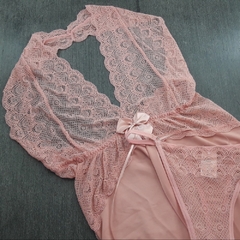 Camisola Frente Única com Abertura na Frente na internet
