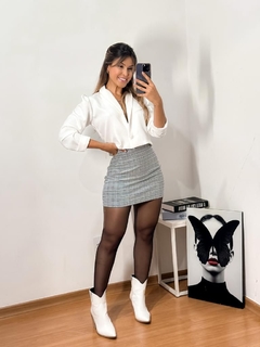 Saia Xadrez curta