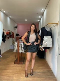 Conjunto de Corino Colete e Short Saia