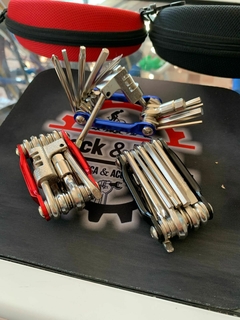 MULTIHERRAMIENTAS CON CORTA CADENA