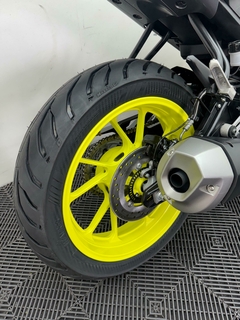 2024 - Yamaha R-15 - 8 mil km na internet