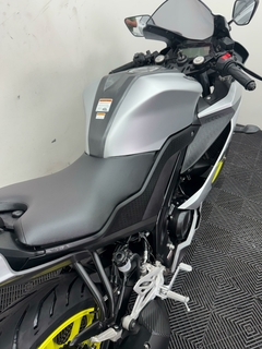 Imagem do 2024 - Yamaha R-15 - 8 mil km