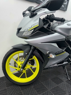 2024 - Yamaha R-15 - 8 mil km - comprar online