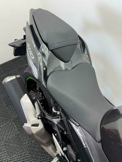 2022 - Kawasaki Ninja 400 - 24.008 km - LM MOTOS