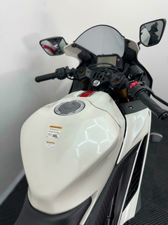 2023 - Yamaha R-3 60Th - 1.122 km - LM MOTOS