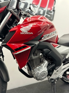 2022 - Honda Cb Twister 250 abs - 10.833 km