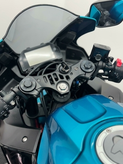 2022 - Yamaha R-3 - 6.540 km - LM MOTOS